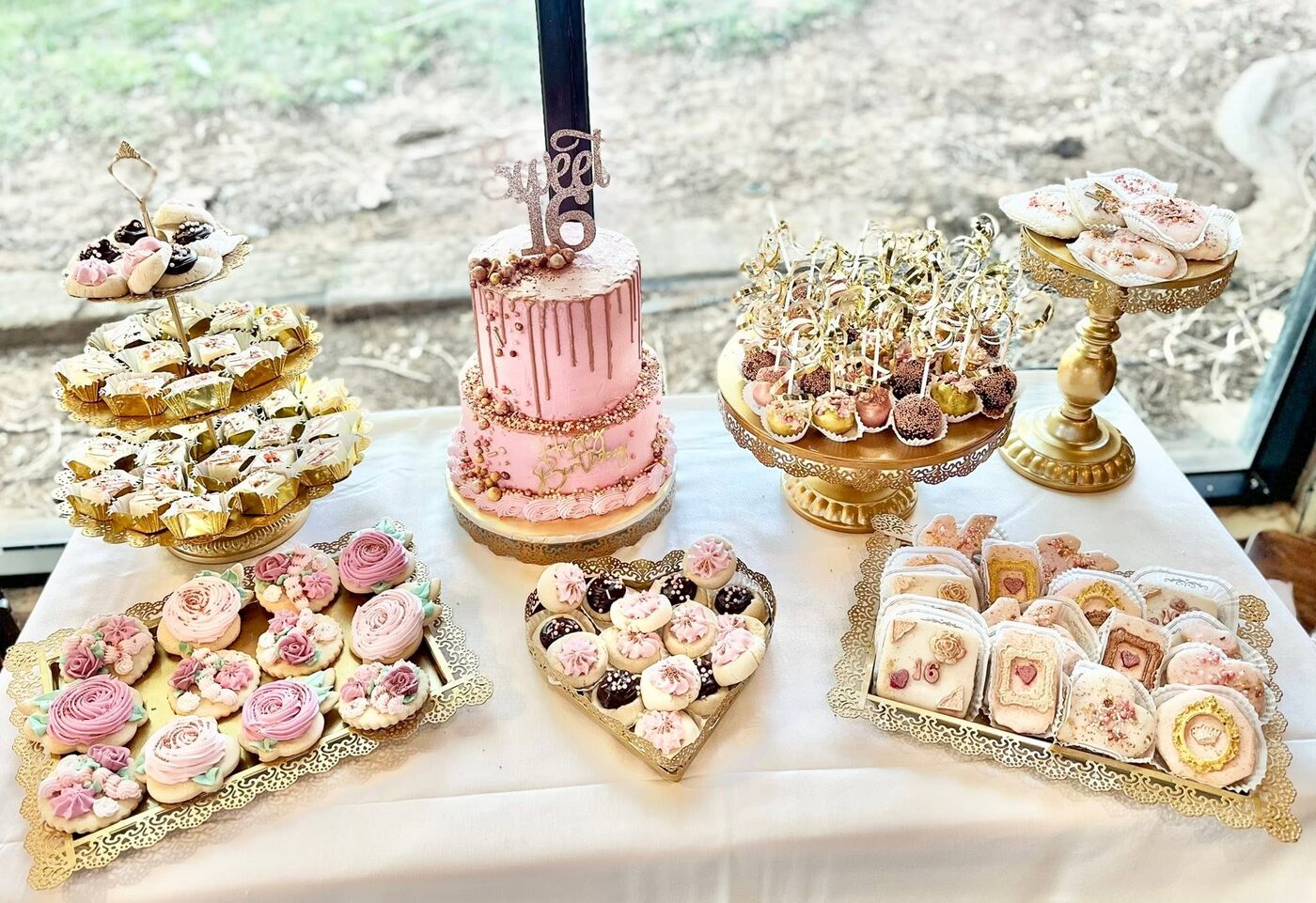 Decorated cupcakes